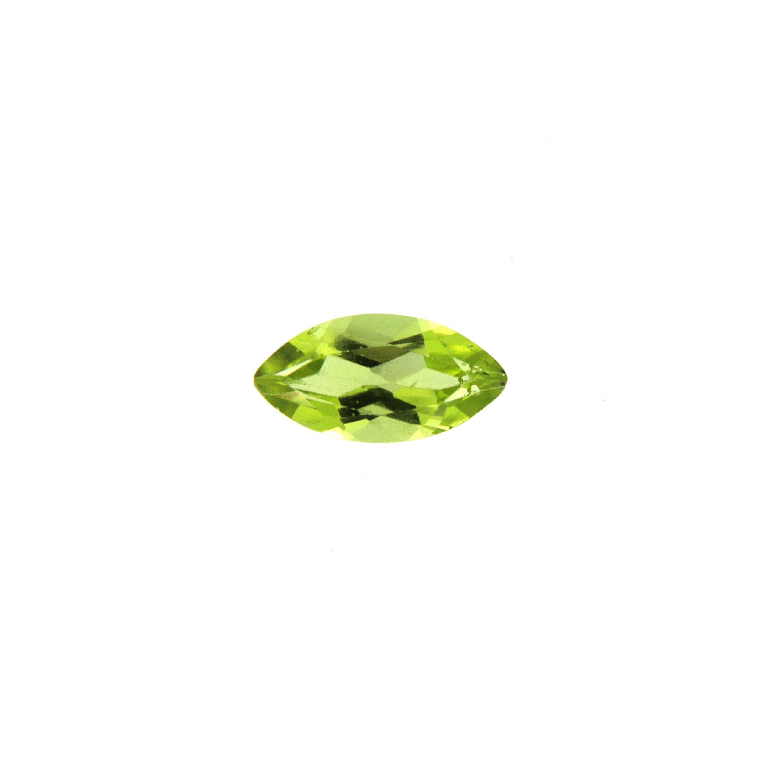 PERIDOTO NAVETTE 8X4 MM SINGOLOBest